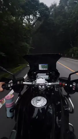 ดอยปุยหน้าฝน⛰️#bmwgs1200 #ดอยปุยเชียงใหม่ #หน้าฝน #ยานแม่ #ทัวร์ริ่งปลอม 