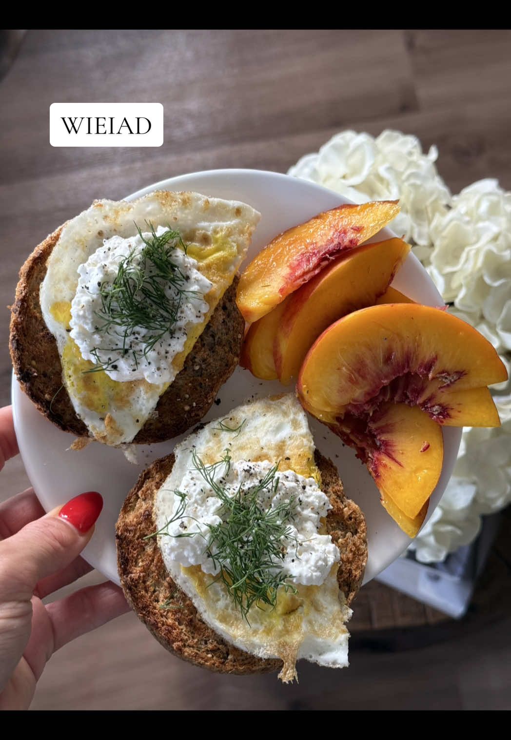 What I eat in a day 🍑🍳🍣 such a delish full day of eating!! Recipes in bio 🫶🏼 @Yogi Tea @ancientnutrition @The Coconut Cult @good culture @foodforlifebaking @LaCroix Sparkling Water @fairlife @Ka'Chava @OneMightyMill  #wieiad #whatieatinaday #wieiadrealistic #mealideas #mealprep 