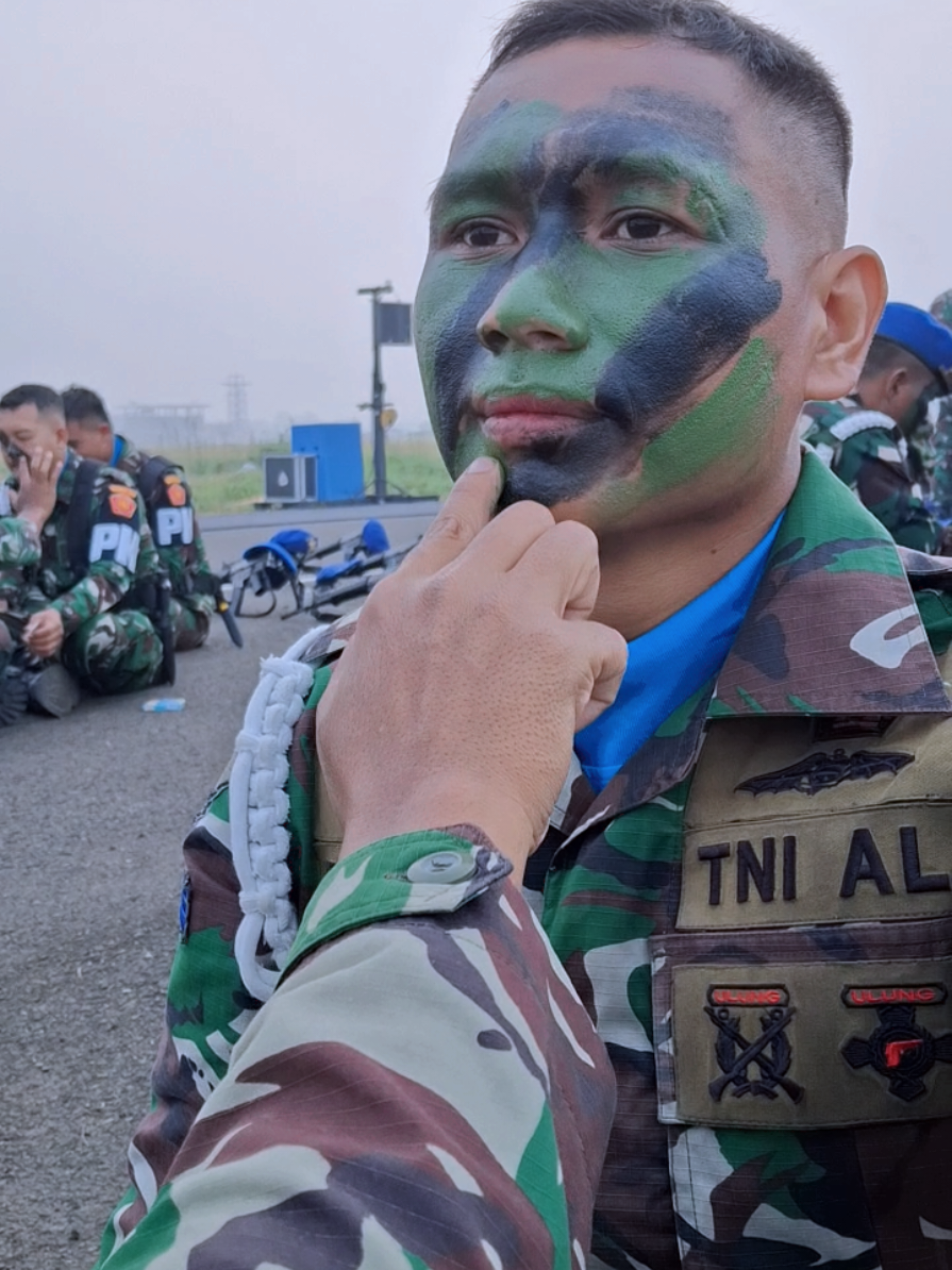 make up dulu ya guys 🫵🤭#penyamaran #pasukan #kopassus #polisimiliter #batujajar #fyp #10agustus 