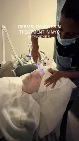 come with me to try the new @dermalogica skin treatment at @Heyday Skincare NYC 🧖🧖#nycrecs #skintreatment #nycwellness #wellness #spa #heyday #dermalogicapartner #ad 