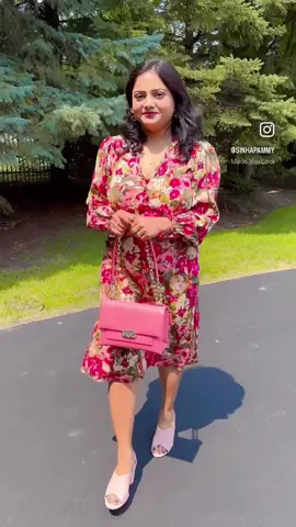 Find the difference between #foryoupage #explore #chicagotiktok #desitiktok #OutfitChange #outfitinspo #fashiontiktok 