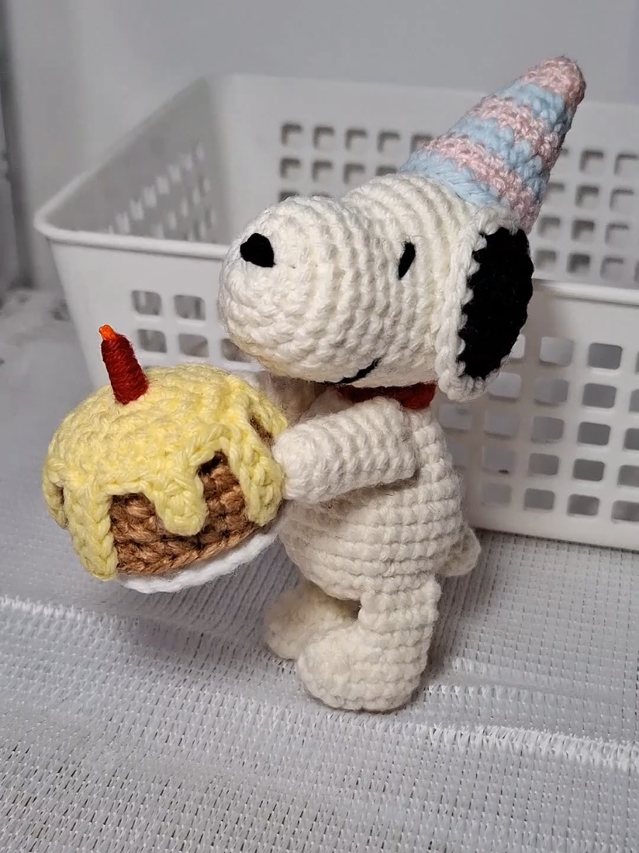 Un pedido muy bonito 💗🫶🏻#creatorsearchinsights #crochet #foryou #peru🇵🇪 #snoopy #birthday 