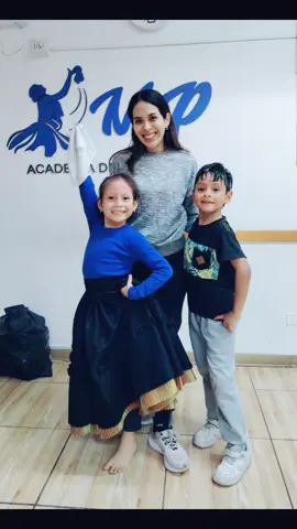 Un pequeño ensayo con la gran Maestra @Academia Michelle Pimentel y mi amiguito @Gael ChavezOrmeño para el concurso interacademias.. 🤗🤗🤗 #preinfante #preinfante2018 #marineranorteñaperu #marineranorteña #clublibertadtrujillo #fyp #orgulloperuano #tiktokviral #paratii #paratiiiiiiiiiiiiiiiiiiiiiiiiiiiiiii #fyp #tiktokviralvideo #fypシ゚ #vistas 