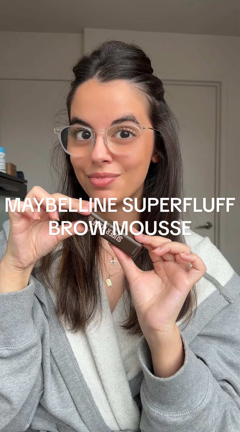Also really want to try this with some soft glam fall makeup because I LOVE a fluffy brow for the fall 🤎@Maybelline NY #maybelline #maybellinesuperfluff #browgel #superfluffbrowmousse #drugstoremakeup #affordablemakeup 