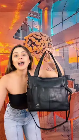 Marca: Tomi Mito Bolsa de 399,99R$ Hj somente 59,99R$. ( vai lá comprar na live - muitos benefícios #fashion #moda #modafeminina #bolsa#bolsas#bolsasfemininas #tiktoklivem#livenighlights