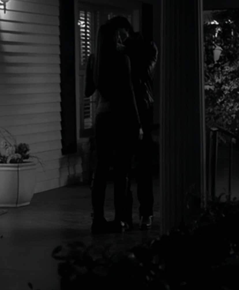 you belong to me #thevampirediaries #delena #fyp #damon #elenagilbert 