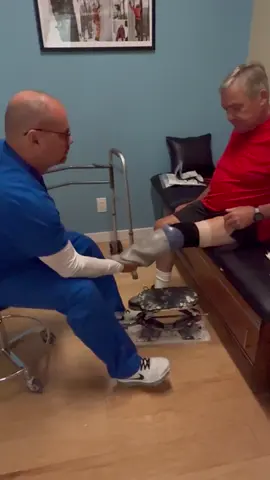 Watch 👀 til the end. Nick was up and walking in less than 2 hours. At PIM we appreciate our veterans. Thank you @nickborisewich 🇺🇸🇺🇸 @amputeecoalition  #prostheticsinmotion #teampim #amputee #amputeesofinstagram #amputeestrong #mobility #prosthetics #oandp #limbloss #amputeesolutions #limbdifference  #newyork #adaptandovercome #transtibial #vaccumprosthesis  #belowthekneeamputee #belowtheknee #lowerlimbprosthesis #prostheticleg #transtibialamputee #bkamputee #lowerlimbamputee #amputeetiktok 