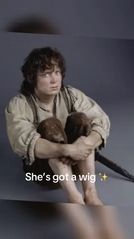 She got a wig 😞 #fyp #frodo #lotr 