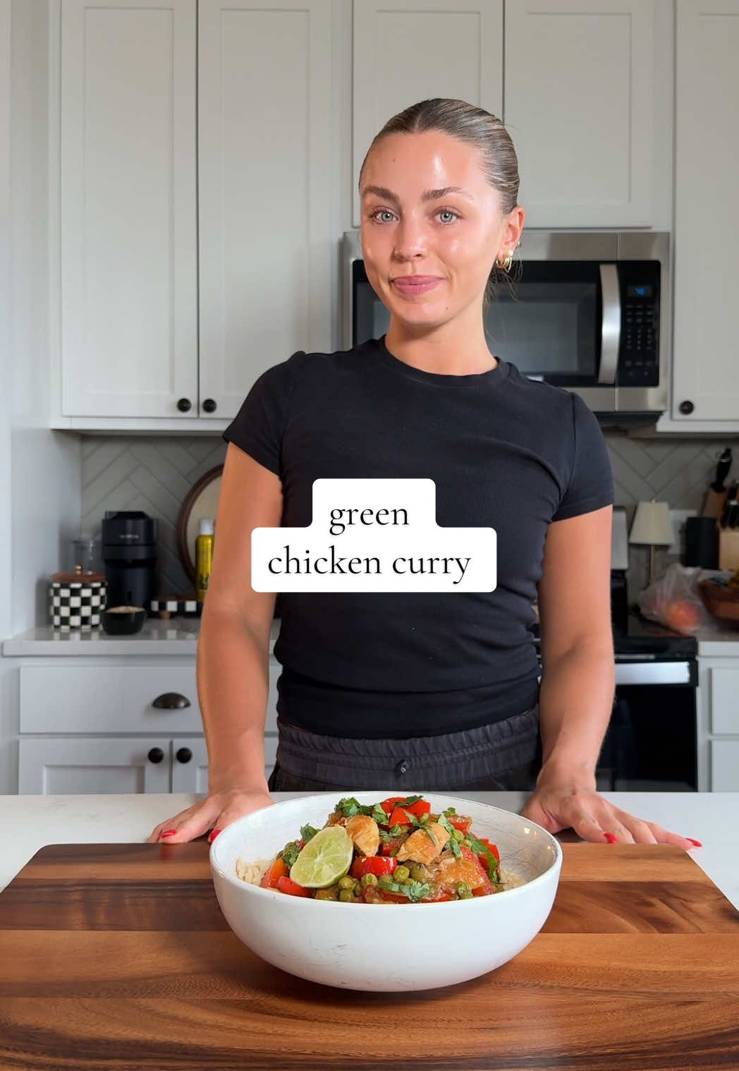 Your new fav bowl 🥘 full recipe in bio!!  @freshthymemarket @Big Tree Farms @Red Boat @Graza @Caraway Home @lundbergfarms  #healthymeals #mealprep #Foodie #nutrition #quickrecipes