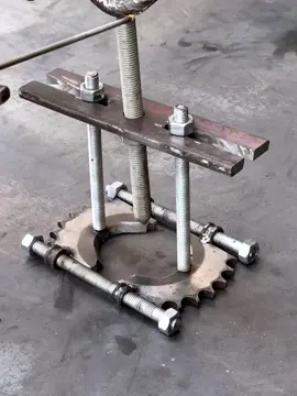 #welding #ironwelding #weldingtechnique #cuttingskills #tipsandtricks 