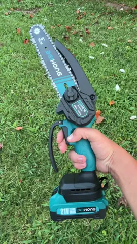 Mini Chainsaw with 2 bat trees 🦇🌲#minichainsaw6inch #minichainsaws #handheldchainsaw 