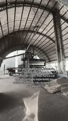 Sempre vou ser correria.🏃🏽‍♂️🙇🏾  #viral_video #montangem #silo #fazenda #agro #fyp #reels 