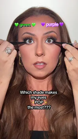 AD✨ what color?! 💚 or 💜 looking for liner and shadow in one?! ✨👏🏻💖 then take a gander at @Laura Geller Beauty Swipe-n-Line Instant Eye Perfecting Stick ✔️👏🏻💖  Shades used: Earthy and Galm ✨ #viralmakeup #makeuphacks #makeuptips 