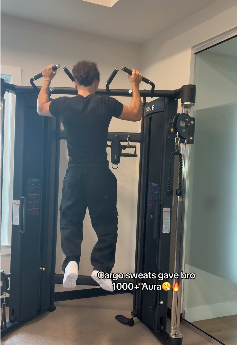 CARGO SWEATPANTS😍😍😍#fyp #viral #menswear #Summer #gymwear #gym #sweatpants #cargopants #fbcounty 