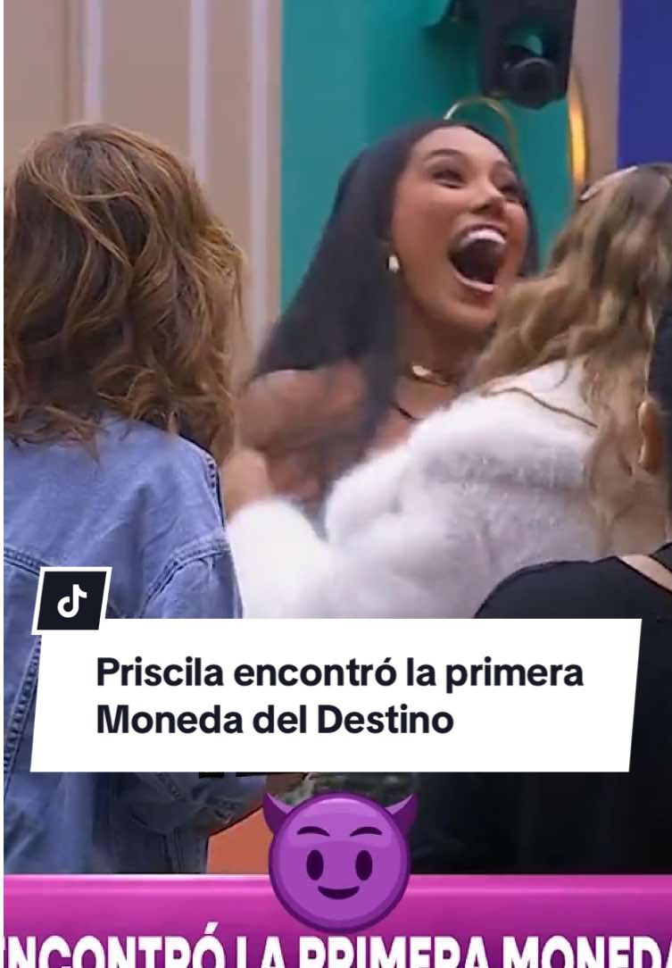 Así fue cómo @priscila.valverde encontró la primera Moneda del Destino de esta temporada.  #LaCasaDeLosFamososMx disponible en @canalestrellasof, @canal5_mx y @vix 24/7
