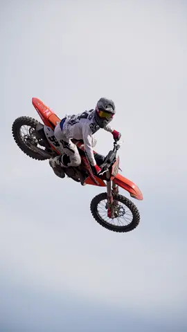 😛👀 #motocross #moto #whip #scrub 