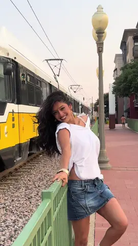 Experimenting with high quality content!! #fyp #chappellroan #thesubway 