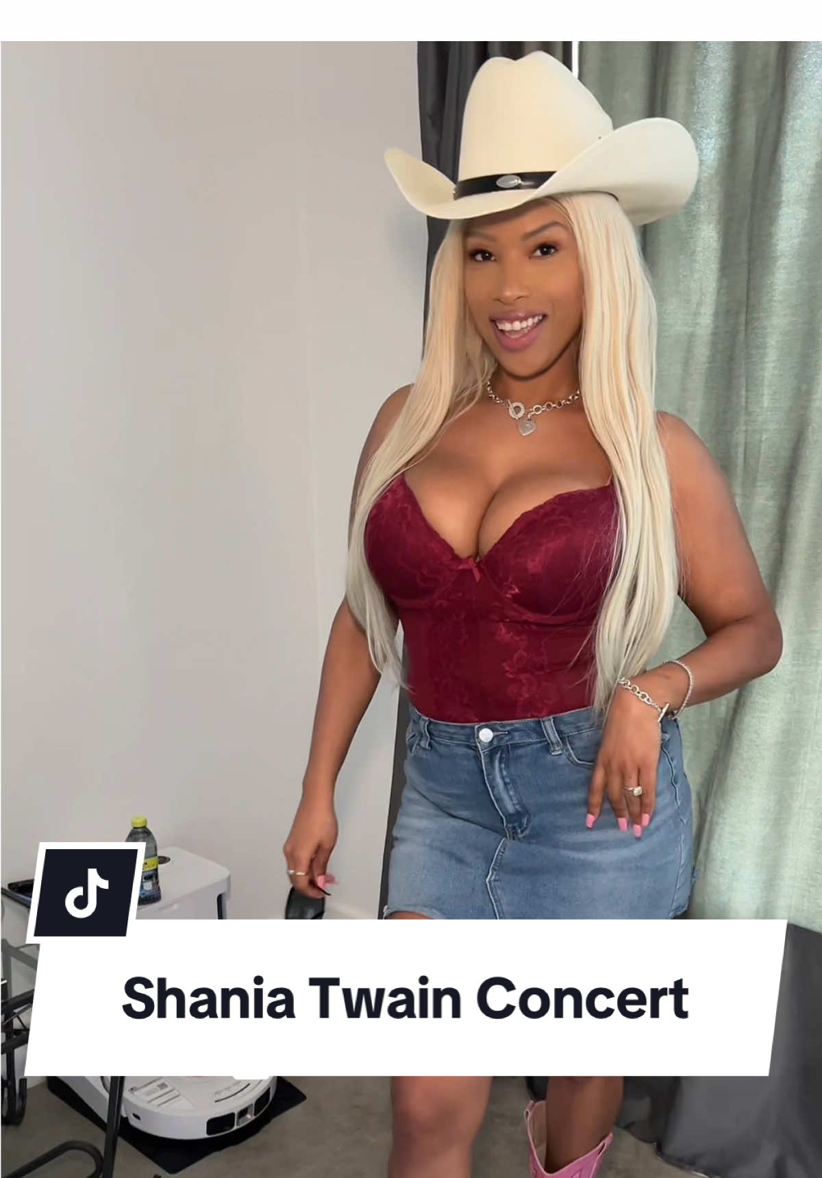 Shania Twain Concert was so much fun. Definitely a great show #summerbucketlist2025 #shaniatwain #shaniatwainconcert #countryconcertoutfit #countryconcert @Shania Twain 