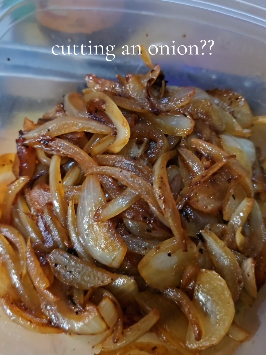 #onion #lifehackvideo #lifehackstiktok #cutting #kitchenhack #KitchenHacks #chef #cheflife #fyp 