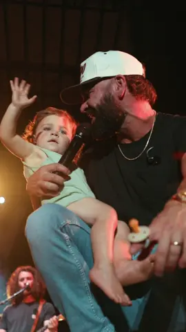 Nobody’s gonna love this little boy like I do!  #familytime #dadlife 