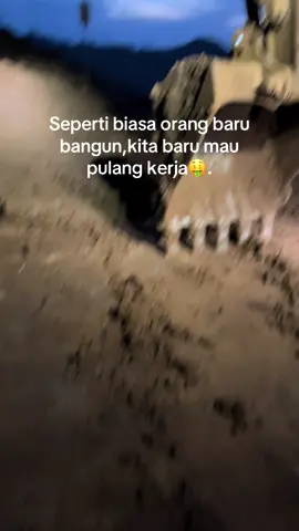 Gak berat🥱🫩#storyanktambang👷duniakerja #operatormudapunyacerita🇮🇩#butonpride🏝🔥 #kulitambang👷 #masukberandafyp #fypdongggggggg @aldi @akmal1010 @farel @aditpithong77 