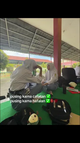 pusingg #fyp #random #masukberandamuu #school #4u #katakata 