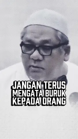 Agama mengajar untuk kita mendoakan kebaikan walaupun kepada orang yang jahat sekalipun. #ilmuagama #tazkirah #ilmu #ustazshamsuri 