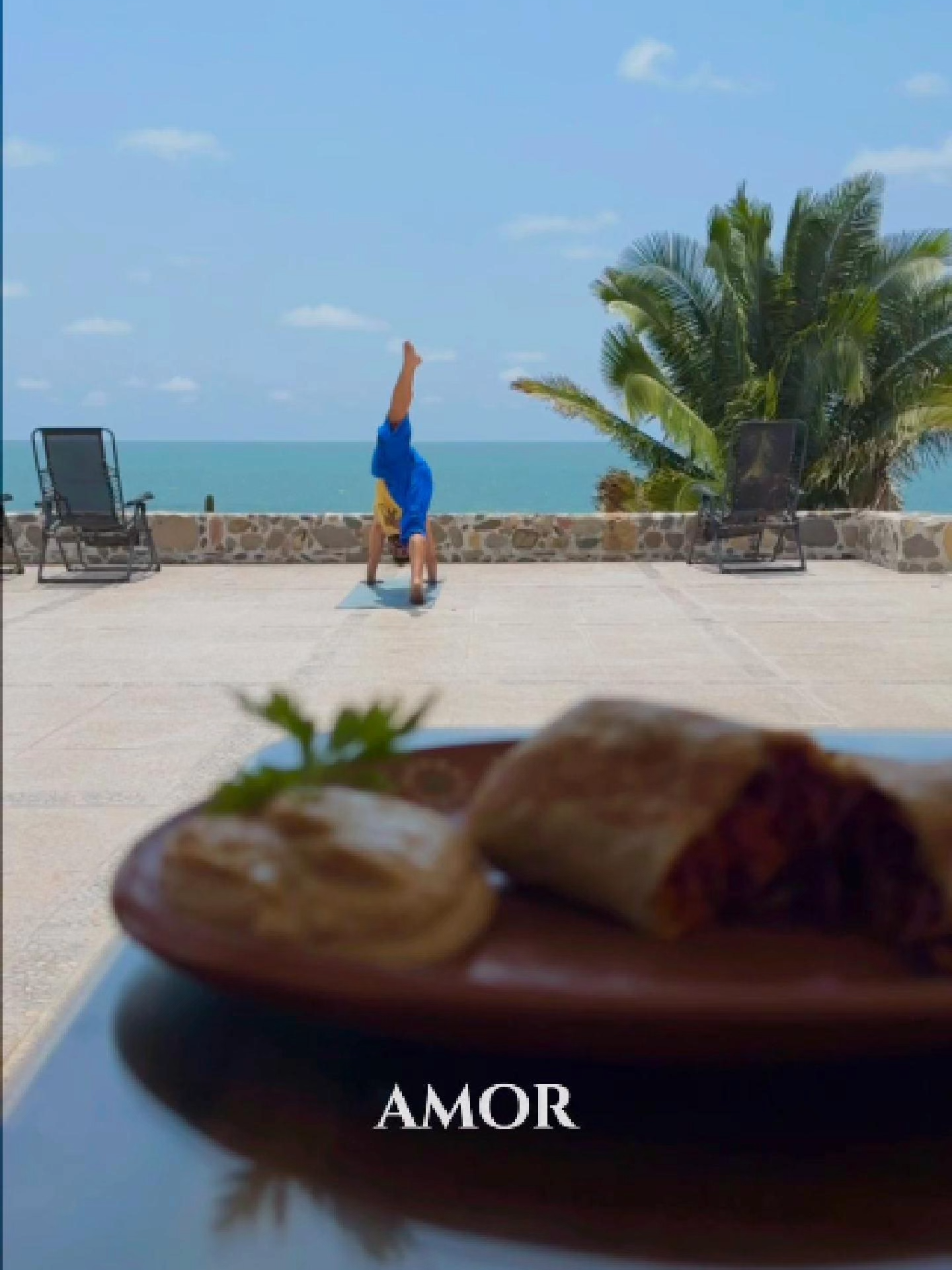 Aquí en Kailani, mientras atraviesas tu proceso de sanación, también nutres tu cuerpo con amor. Comida ligera, saludable, deliciosa… fruta fresca, snacks, semillas, aguas… todo está pensado para acompañar tu detox físico y energético. Porque sanar también es alimentarte con conciencia 🌿 Y lo mejor: frente al mar, con el sonido de las olas. #CuerpoYAlma #NutriciónDelAlma #RetirosDeSanación #BienestarIntegral #UnDescansoATuAlma #FYP #paratii #puertovallarta #bahiadebanderasnayarit #guadalajara #CoachingDeVida #espiritualidad
