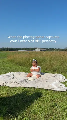 She gets it from her mama #babyphotoshoot #firstbirthdayphotoshoot #sahm 