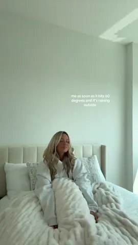 @Comfrt ugh I love these blankets 