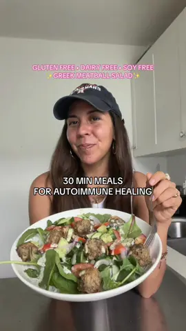 a fave salad using my fave @Earthbound Farm #bestsalad #earthboundfarm  🥬🍅 #autoimmunedisease #chronicillness #lupus 