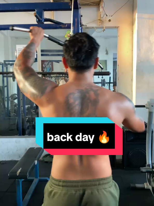 tipistipis 🔥  tidak ada tubuh yang kuat kalo otot tidak di robek hari ini 💪 #gym #gympemula #GymTok 