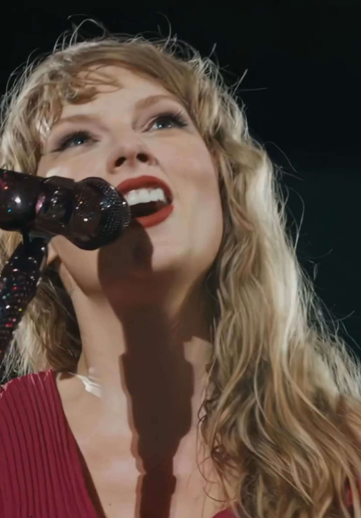 dbatc !! 🩷 #taylorswift #TSTheErasTour #swiftie #swifttok #erastour #swiftcl1ps #swift #13 #welcometotheerastour #lover #dbatc #traviskelce 