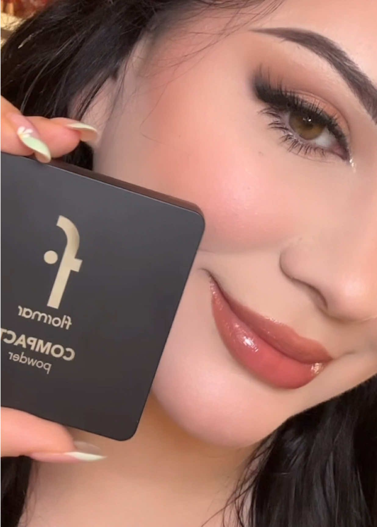 flawless base all day long with @Flormar Middle East  compact powder 