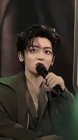 cuma zuo ye yg tau rasanya sunmori di motornya hou😌  ˖ ݁𖥔 ݁˖ yg mau join saluran wa hou minghao, link di komen❗#houminghao #neohou #侯明昊 #zuoye 