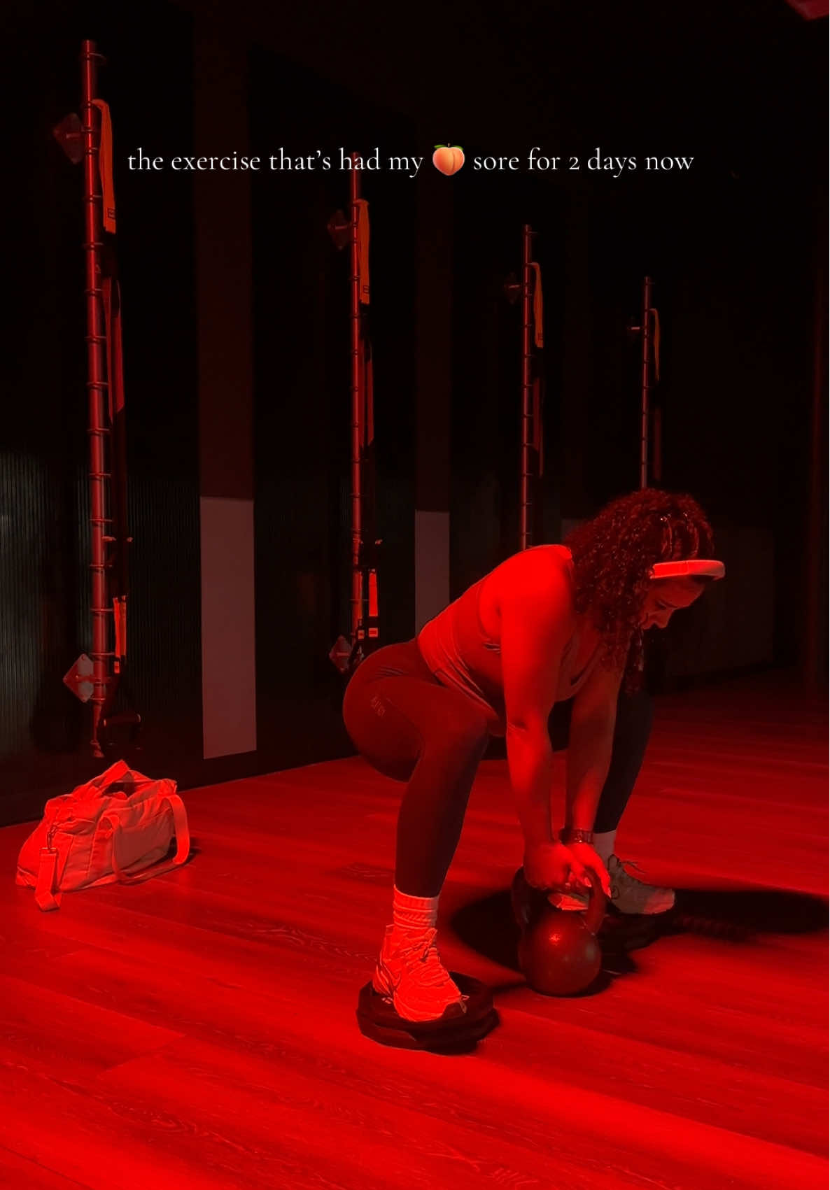 Elevated sumo squats 🤏🏽  