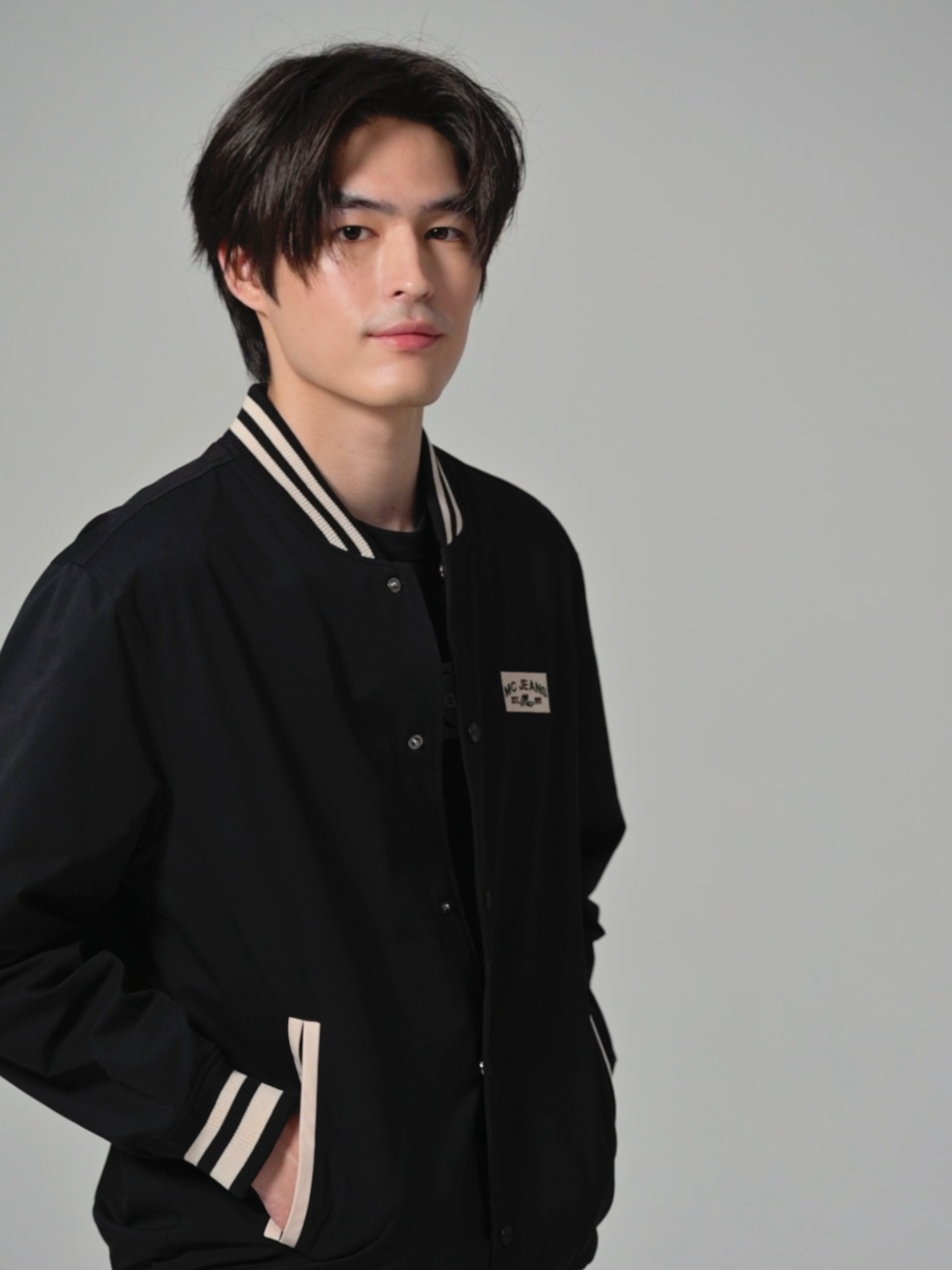 Bomber Jacket เสื้อแจ็คเก็ตบอมเบอร์ เท่ได้ทุกวันในสไตล์คุณ #McJEANS #เสื้อแจ็คเก็ต #tiktoklooks