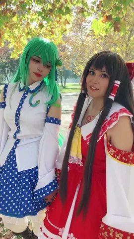 Como que Sanae y Reimu novias!? #touhou 
