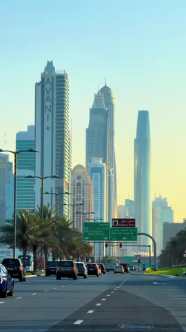 Good Morning 🌞 DUBAI 🇦🇪🥰💗#burjkhalifa #dubai🇦🇪 #uae🇦🇪 #visitdubai #mydubai #indubai #dxb #foryou #viral #fyp 