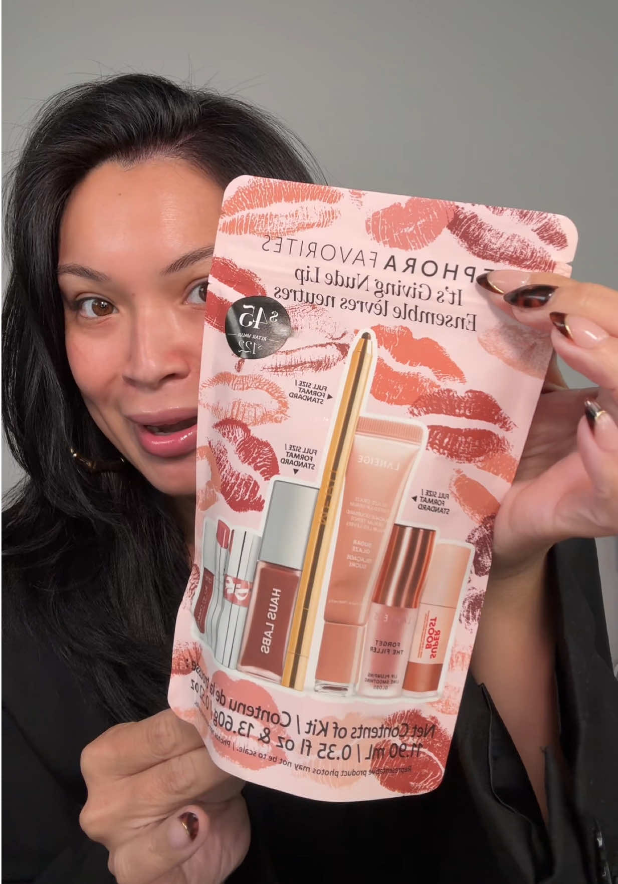 ITS FINALLY HERE!!!!!   I wait for this to launch every season and I do a video on it every time because it’s SO WORTH OUR $$$$  4 times a year @sephora @sephoracanada comes out with thier “SEPHORA FAVORITES” and one of the launches is always a lip kit. This time it’s nude themed! I unbox and show you all the shades in this video!  This is the SEPHORA FAVORITES “It’s Giving Nude Lip Kit” and it features 3 FULL SIZES! In the kit you get the following formulas:  @Haus Labs by Lady Gaga  PhD Hybrid Lip Glaze Plumping Gloss in the shade Cocoa  @makeupforever Super Boost Moisturizing & Plumping Lip Gloss in the shade Wherever Walnut  @MERIT Beauty Signature Lip Sheer Lip Liner in the shade Capricorn  @YSL Beauty YSL Loveshine Lip Oil Stick in the shade 44 Nude Lavalliere @tarte cosmetics Maracuja Juicy Lip Plumping Oil in the shade Cinnamon  @LAWLESS Beauty Forget The Filler Lip Plumper Line Smoothing Gloss in the shade Nudie  @laneige_us Glaze Craze Tinted Polypeptide Lip Serum in the shade Sugar Glaze  #sephora #lipstick #beauty #makeup #unboxing 