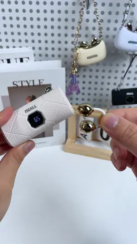 These bag-shaped earphones are not only beautiful, but also powerful! They can quickly switch music, answer calls, and more. Are you sure you don't want to see them?#earbudswireless #ClipOnEarbuds #BudgetTech #headphones #affordablefinds #WirelessEarbuds #trending #bestlifefinds_#auricular!!! #Kahlatalk #Kahlatech #kahlaDeals #TikTokShopDealsforyoudays #DealsForYouDays #DealsForYou #TreasureFinds #2024BackToSchool #spotlightfinds #spotlightfashion #fallstraw#fallstraw#TechObsessed #RushReady #FallDealsForYou#fyp#goodstuff#goodthi #halloween#halloween2024#blackfrida #blackfriday2024#tiktokshopblackfriday #tiktokshopvalentinesday2025 #couplegifts2025 #tiktokshopspringsale2025 