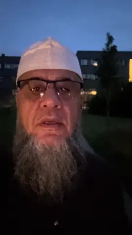 هواء الفجر نقي#بيوت الله#دعاء#الملائكة#خير من الدنيا#اكسبلور #foryou #tik_tok 