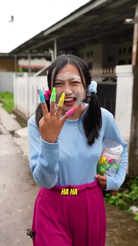 BOCIL LUCU PUNYA PERMEN JARI WARNA WARNI #fyp #rerechannel