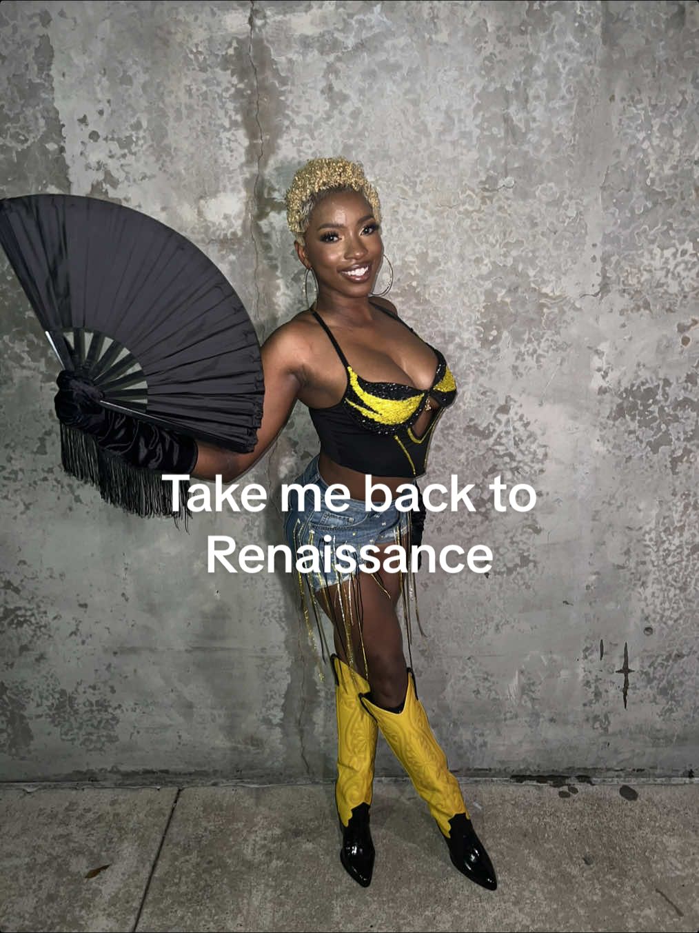 Take me back to the Renny era 😫🐝