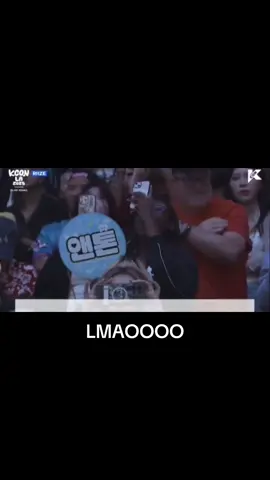 the anton picket sold me fr because the cameraman just knew to start filming me 😭😭😭 #riize #anton #kconla2025 @RIIZE #riizeanton 