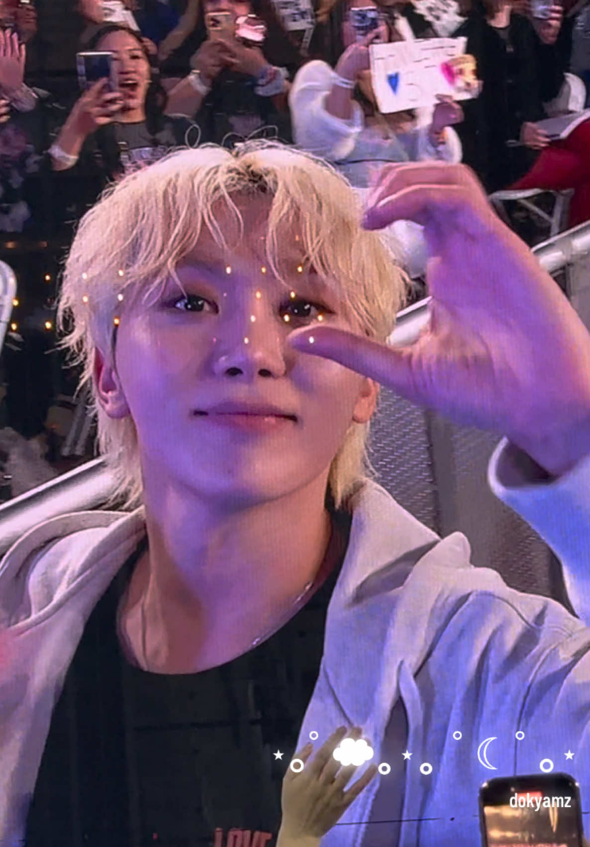 PLEASE DONT MAKE ME GET A JOB!!!!!!!! #seventeen #svt #seungkwan #carat #booseungkwan @SEVENTEEN 