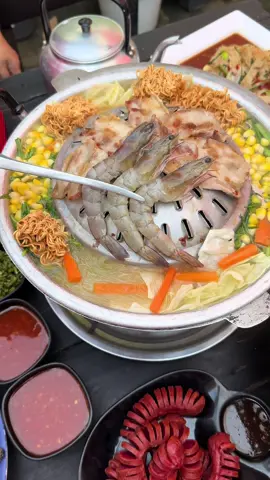 🦐เวลากินหมูกระทะใครขี้เกียจแกะกุ้งบ้าง!! 👉มาที่ร้านเลยค่ะ ร้านเราแกะให้แบบนี้ทุกโต๊ะทุกชุดนะค่า🤤 กุ้งสดใหม่ทุกวัน เด้งสู้ฟันมากค่ะ ไม่มาลองถือว่าพลาดค่า ⏰ร้านเปิดทุกวัน 16.00-24.00 น.  สำรองที่นั่งโทร 0962626396 หรือแอดไลน์ไอดี 0962626396  📍การเดินทางซอยรามคำแหง 52 หรือเข้าหัวหมากชอย2 และศรีนครินทร์ซอย 4  🚘มีที่จอดรถ #ท#ทุกวันหมูกระทะเ#เทรนด์วันนี้ห#หมูกระทะห#หมูกระทะจะเยียวยาทุกสิ่งห#หมูกะทะหมูกระทะรามคำแหง#เปิดการมองเห็น 
