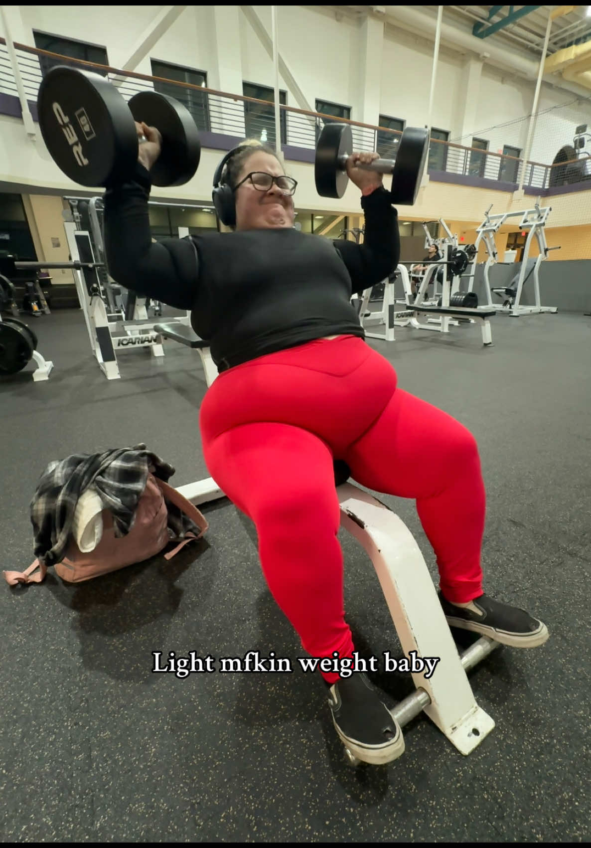Light work let’s get into it😮‍💨👏🏻🔥💪🏻 #gymmotivation #myjourney #puttinginthework #lightweightbaby 