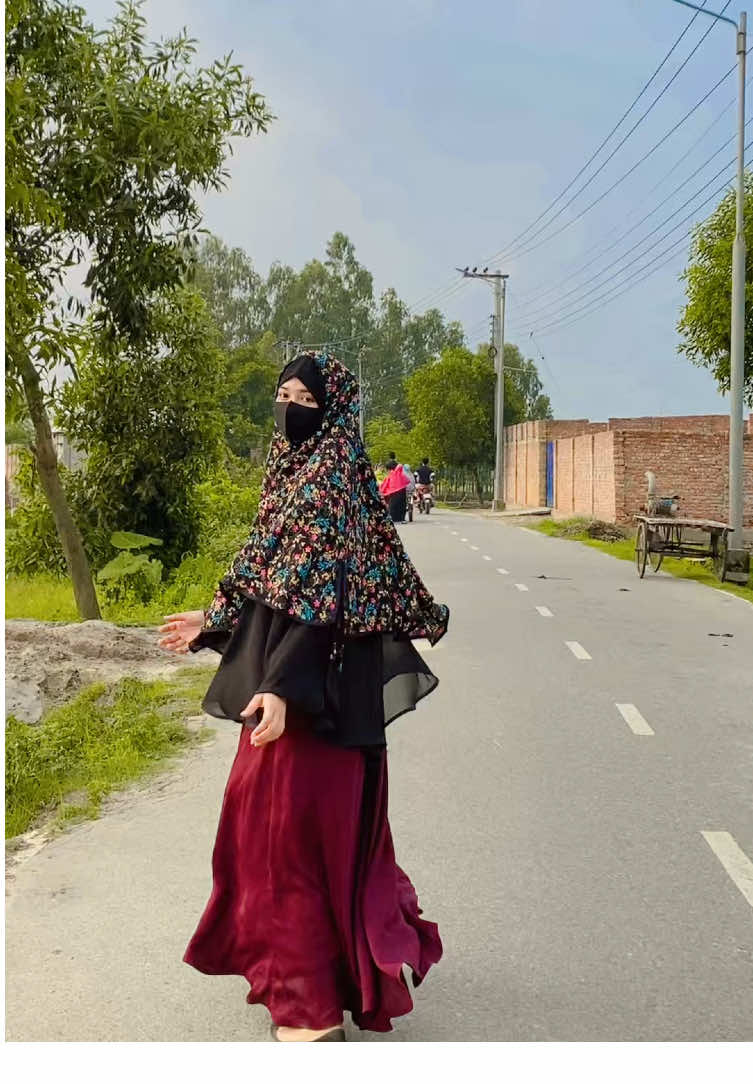 আমায় টেনে নেওনা🎀... #mahafujamoon #tiktok 