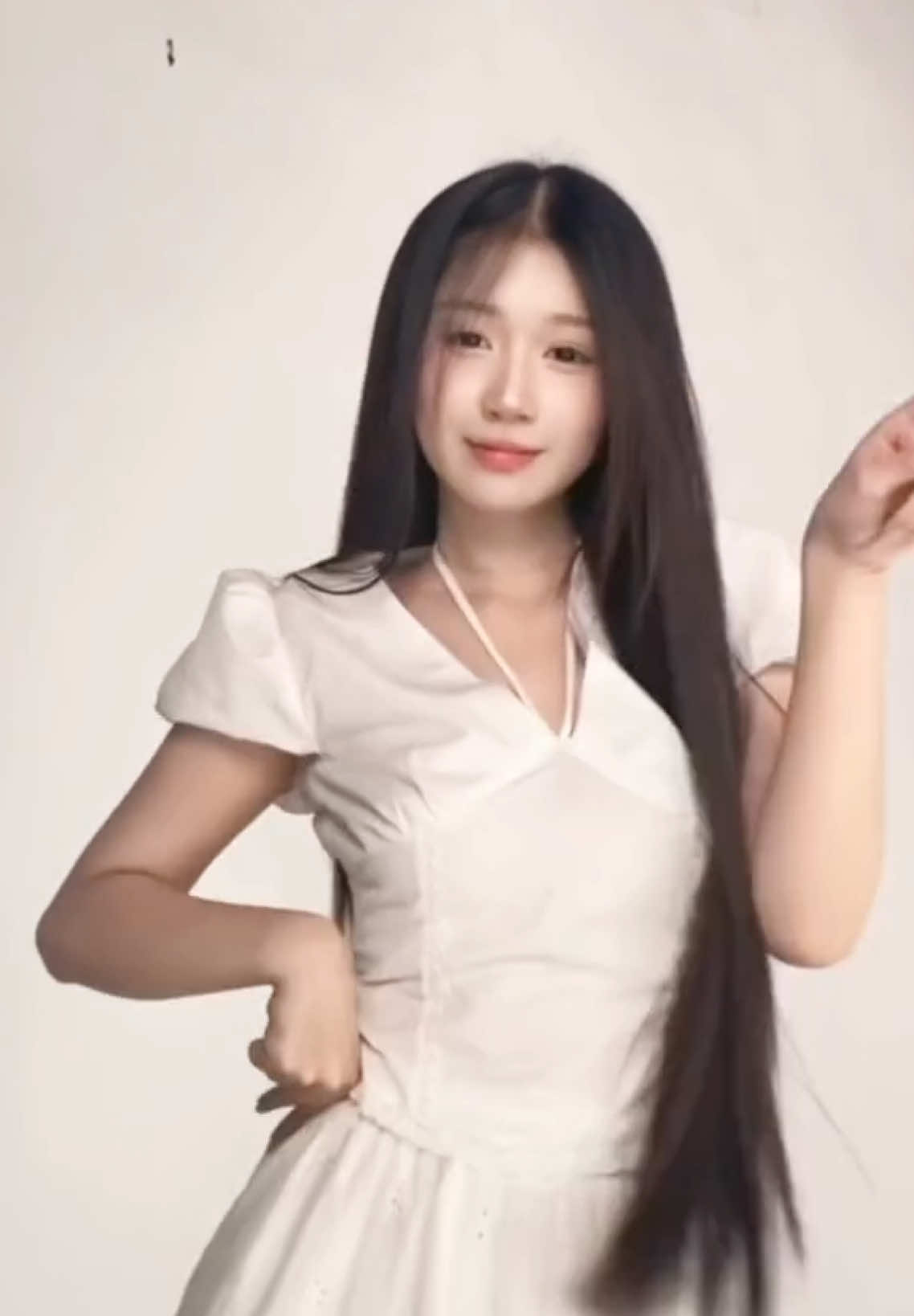 Người đẹp thường hay quay video thiếu sáng hả ta 🤨🤨🤨  Tuyển IDOLS & MC 🦥🦥🦥  #ninnin #vworld019 #hrnewworld #tuyendung #tuyendungidol #tuyendungidoltiktok #tuyenidollive #idol #idollive #idols #dancegroup #groupdance #dance #xh #xhtiktok #xuhuong #xuhuongtiktok #trend #trending #viral #viralvideo #viraltiktok 